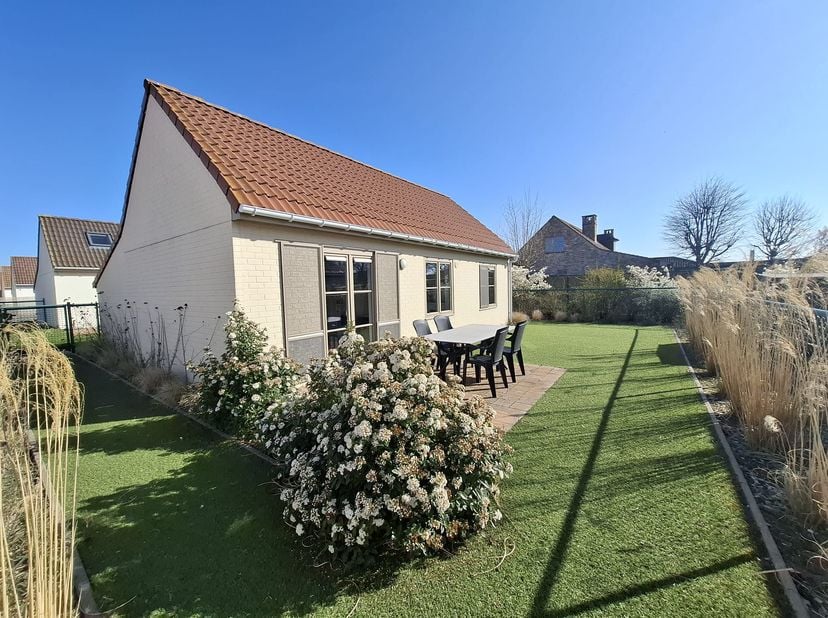 Vakantiewoning in Oostduinkerke met zuidgerichte tuin&lt;br /&gt;
&lt;br /&gt;
Uitstekend onderhouden, volledig ingericht Vissershuisje in het rustig vakantiedome